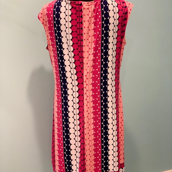 🌷3 for $15 Donna Morgan geometric print shift dress - Picture 3 of 9